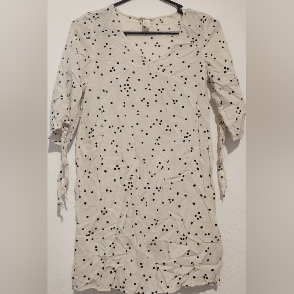HM white dress black dots